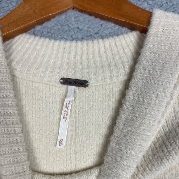 Free People Cream Oversized Sweater Size XS Cream - Picture 4 of 10